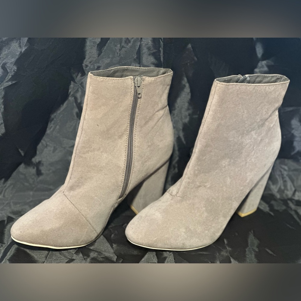 Womens Gray Booties